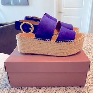 NWOT Platform Sandal